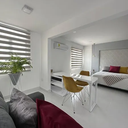 Apartasuites Mardini *